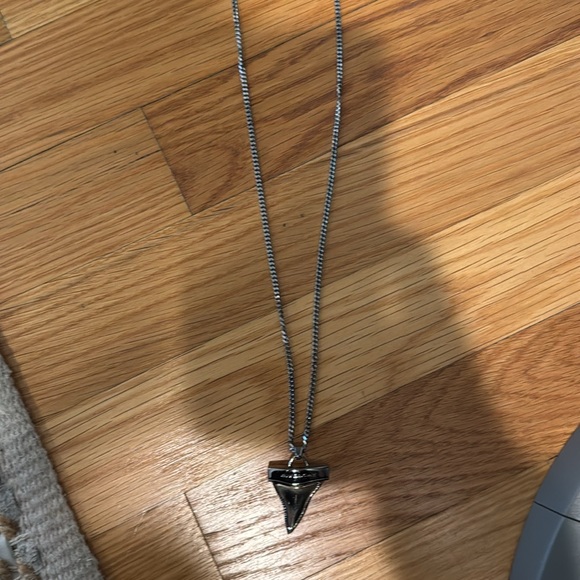 Givenchy Shark tooth necklace - Picture 2 of 7